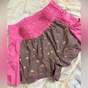 Free People Movement Get your flirt on Shorts, embroidered Moonrock